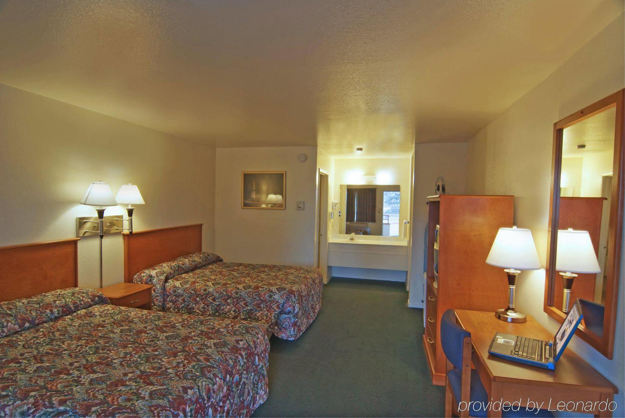 Americas Best Value Inn Santa Rosa Bilik gambar