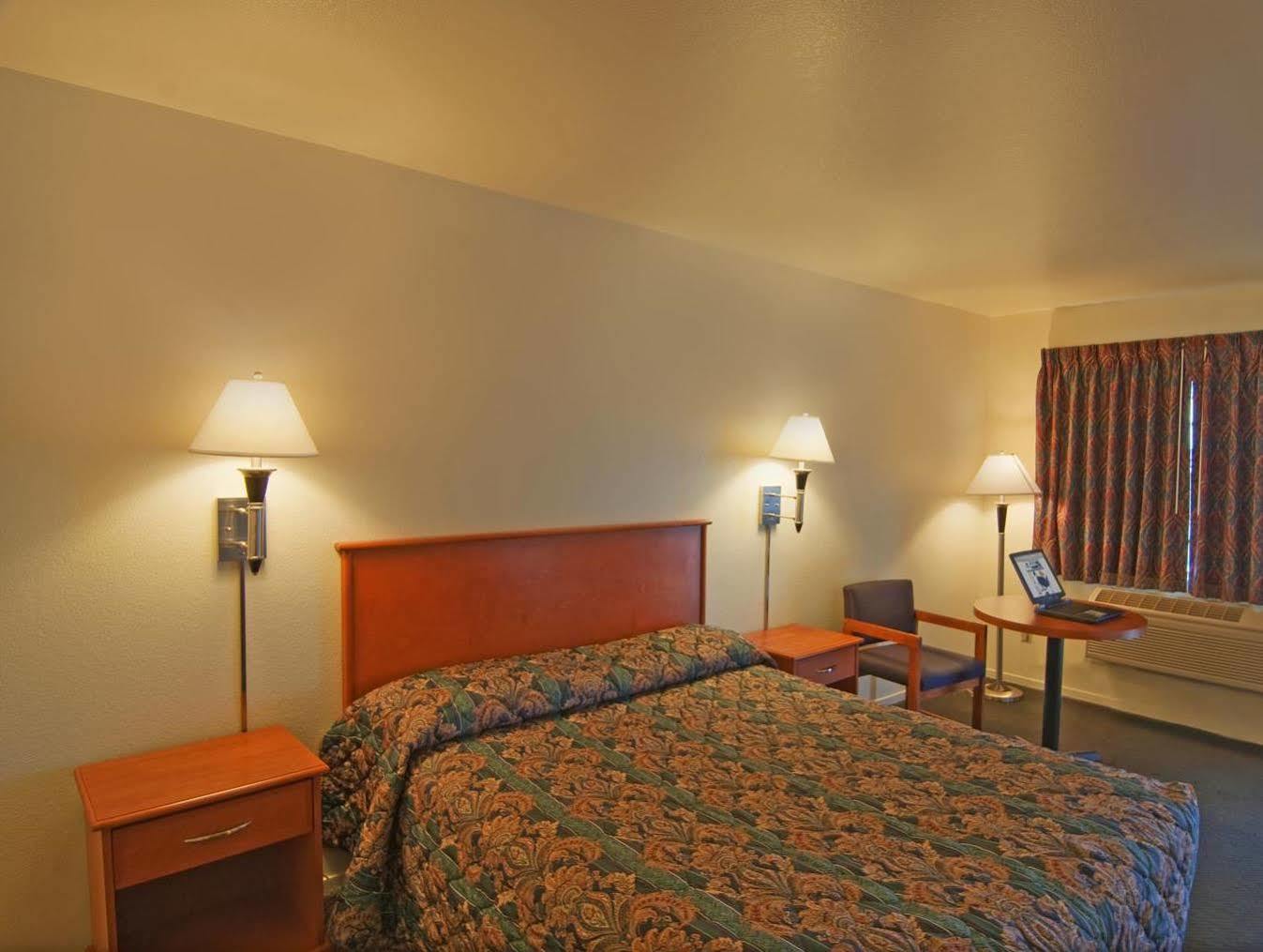 Americas Best Value Inn Santa Rosa Bilik gambar